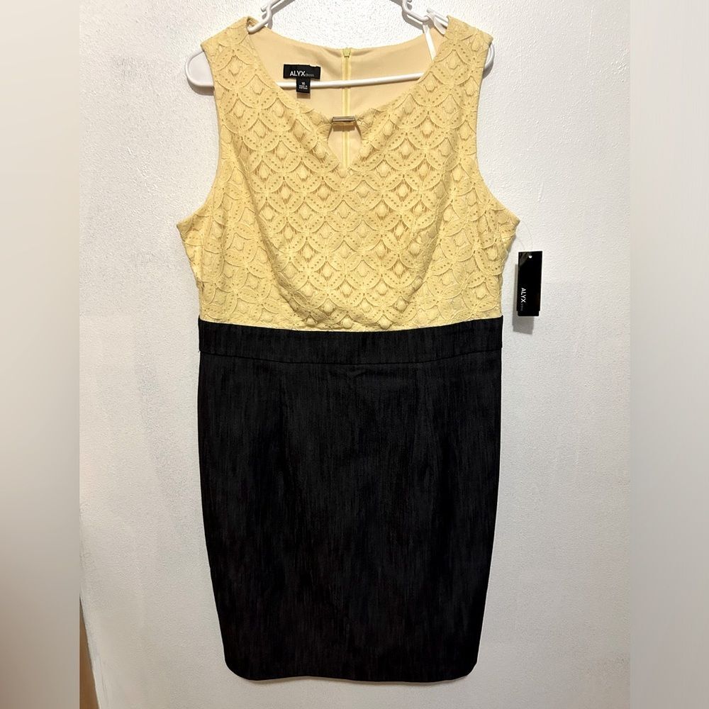 NWT ALYX Sheath Dress Blue Denim Light Yellow Lace Overlay Keyhole Front size 16